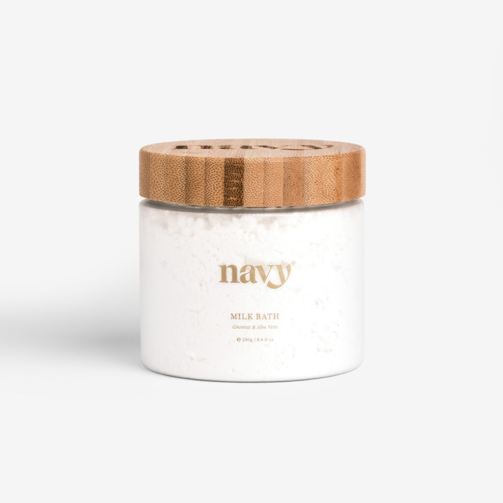 Nawilżająca Kąpiel Mleczna Navy - Organiczna